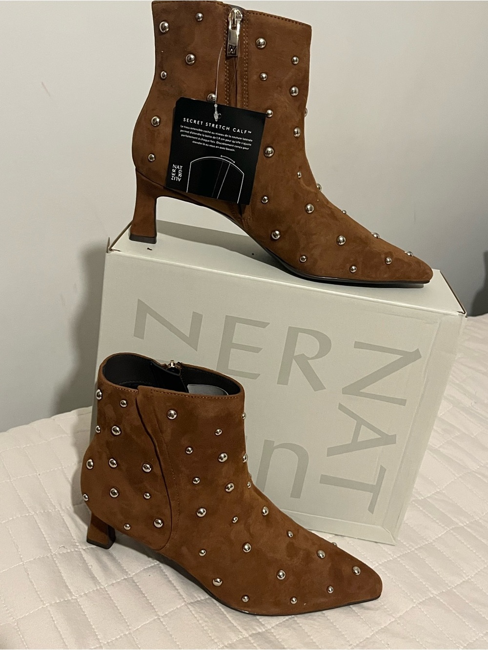 Naturalizer Women's Deesha Bootie
2 Chestnut Stud Ankle Boot FS